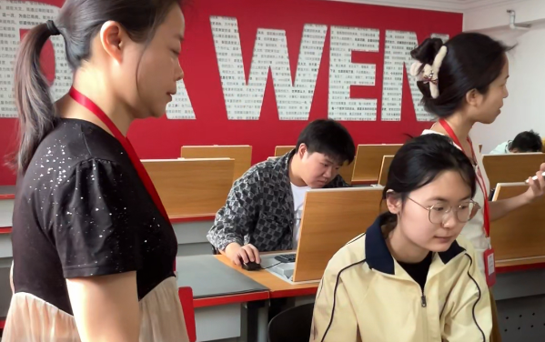 【校园动态】考得好，更要报得巧｜大文专升本志愿填报指导，护航学子&ldquo;最后一公里&rdquo;！